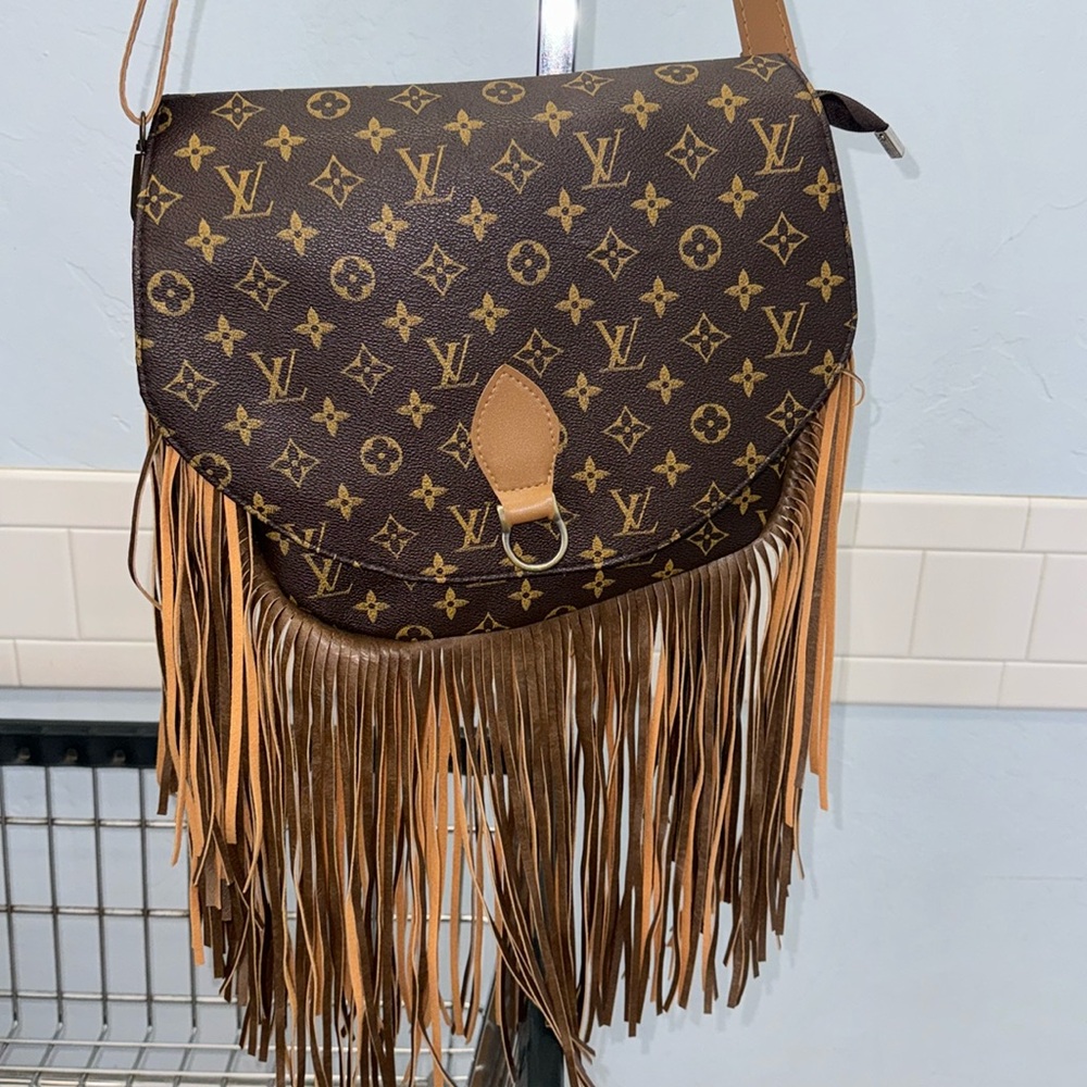 BROWN PURSE
